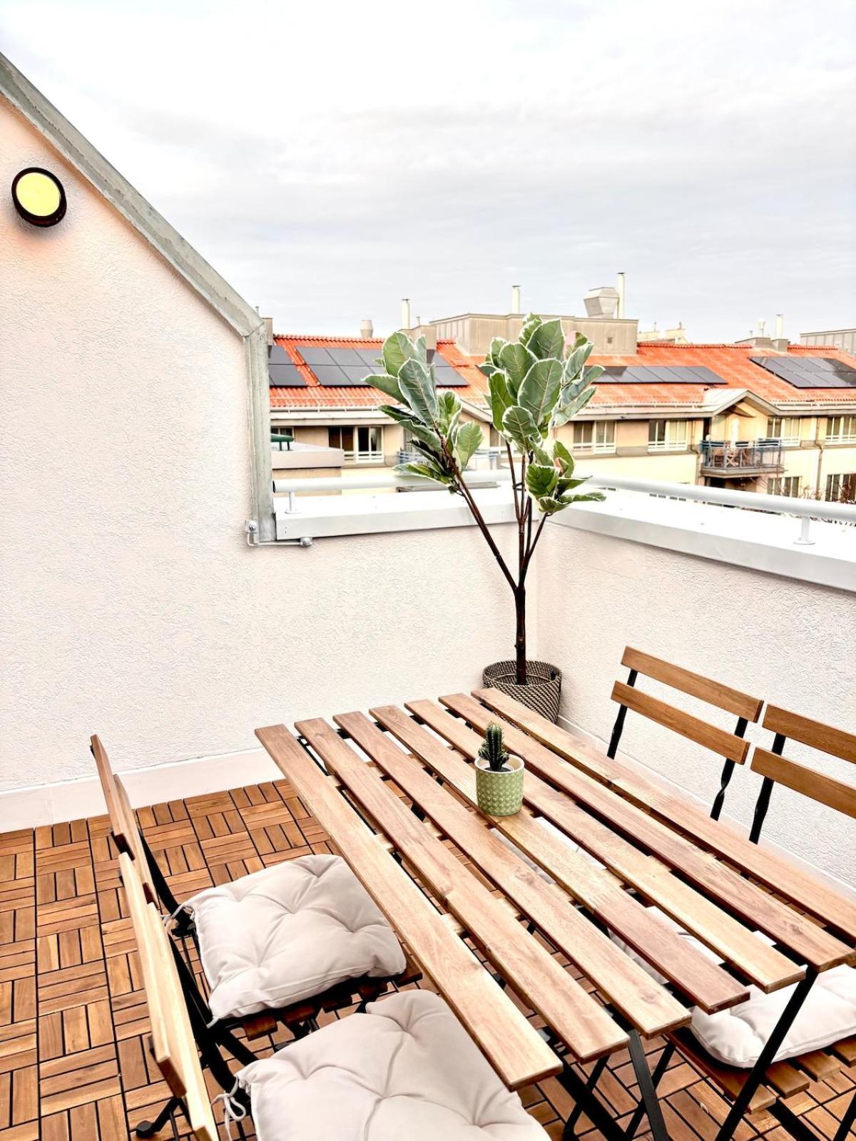 Apartment Aura Living